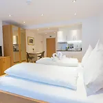 Strandpension Maeder 4*