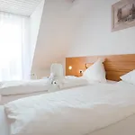 Strandpension Maeder 4* Uhldingen-Mühlhofen