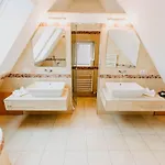 Strandpension Maeder Affittacamere 4*