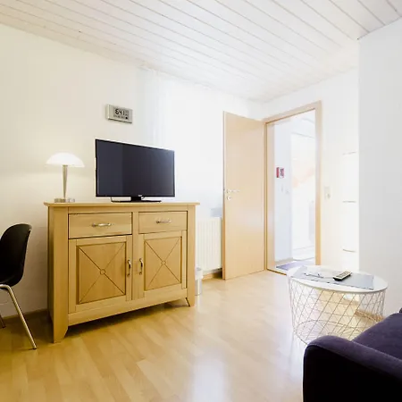 בית הארחה Strandpension Maeder 4*