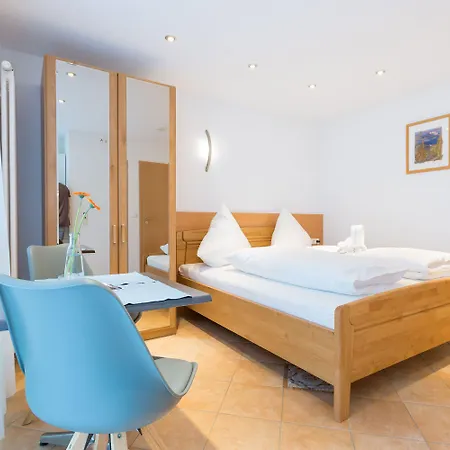 בית הארחה Strandpension Maeder 4*