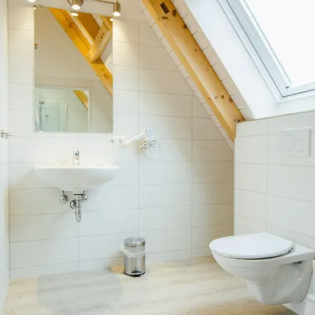 Strandpension Maeder 4* Uhldingen-Mühlhofen