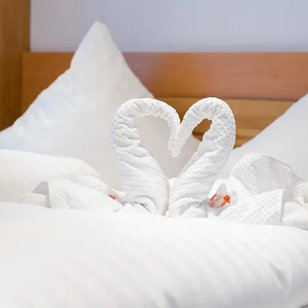 Strandpension Maeder ゲストハウス ウールディンゲン・ミュールホーフェン