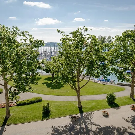 Strandpension Maeder ゲストハウス ウールディンゲン・ミュールホーフェン