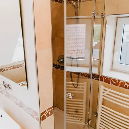 ゲストハウス Strandpension Maeder ウールディンゲン・ミュールホーフェン